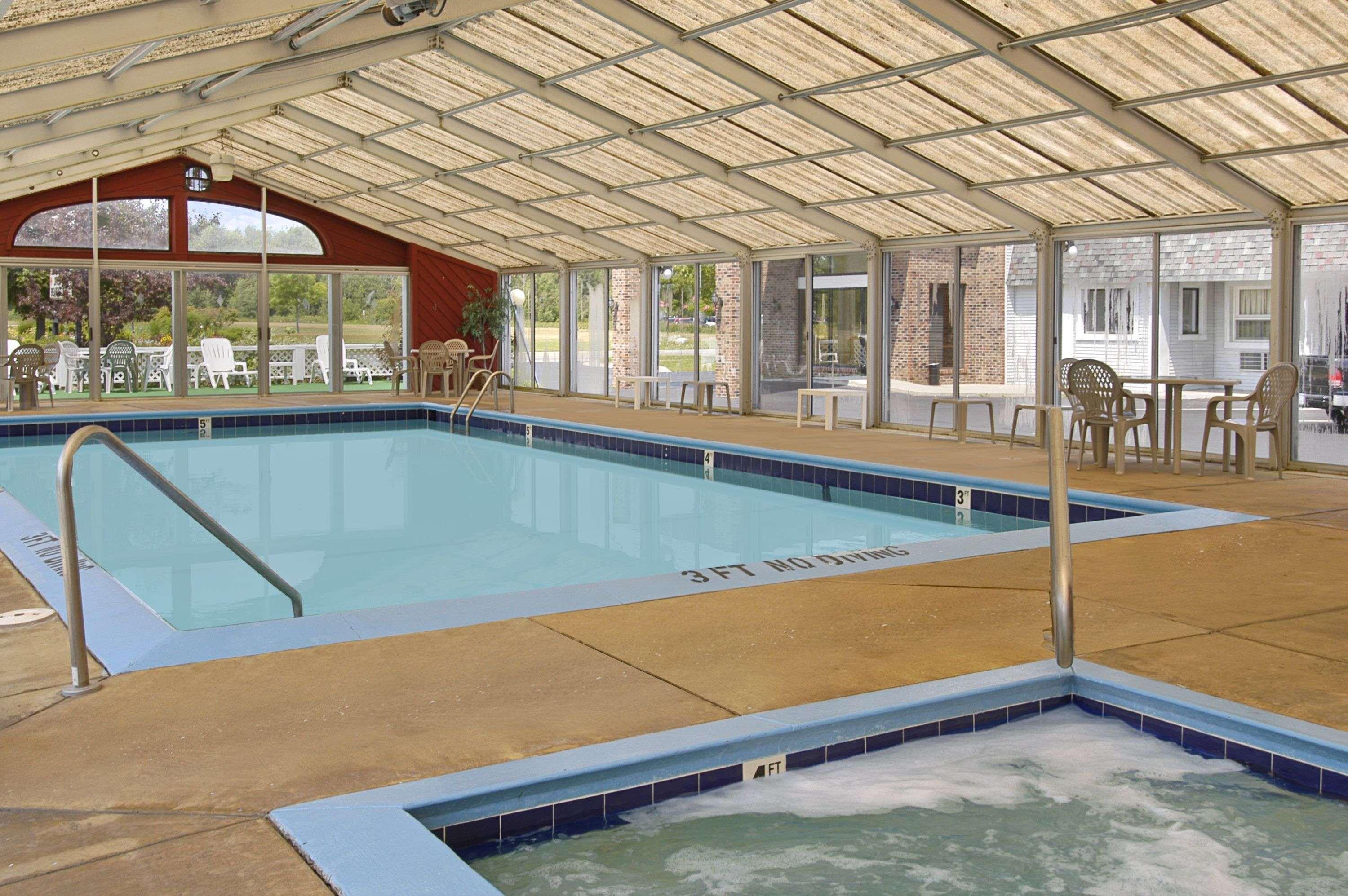 Days Inn By Wyndham Mackinaw City - Lakeview Kültér fotó