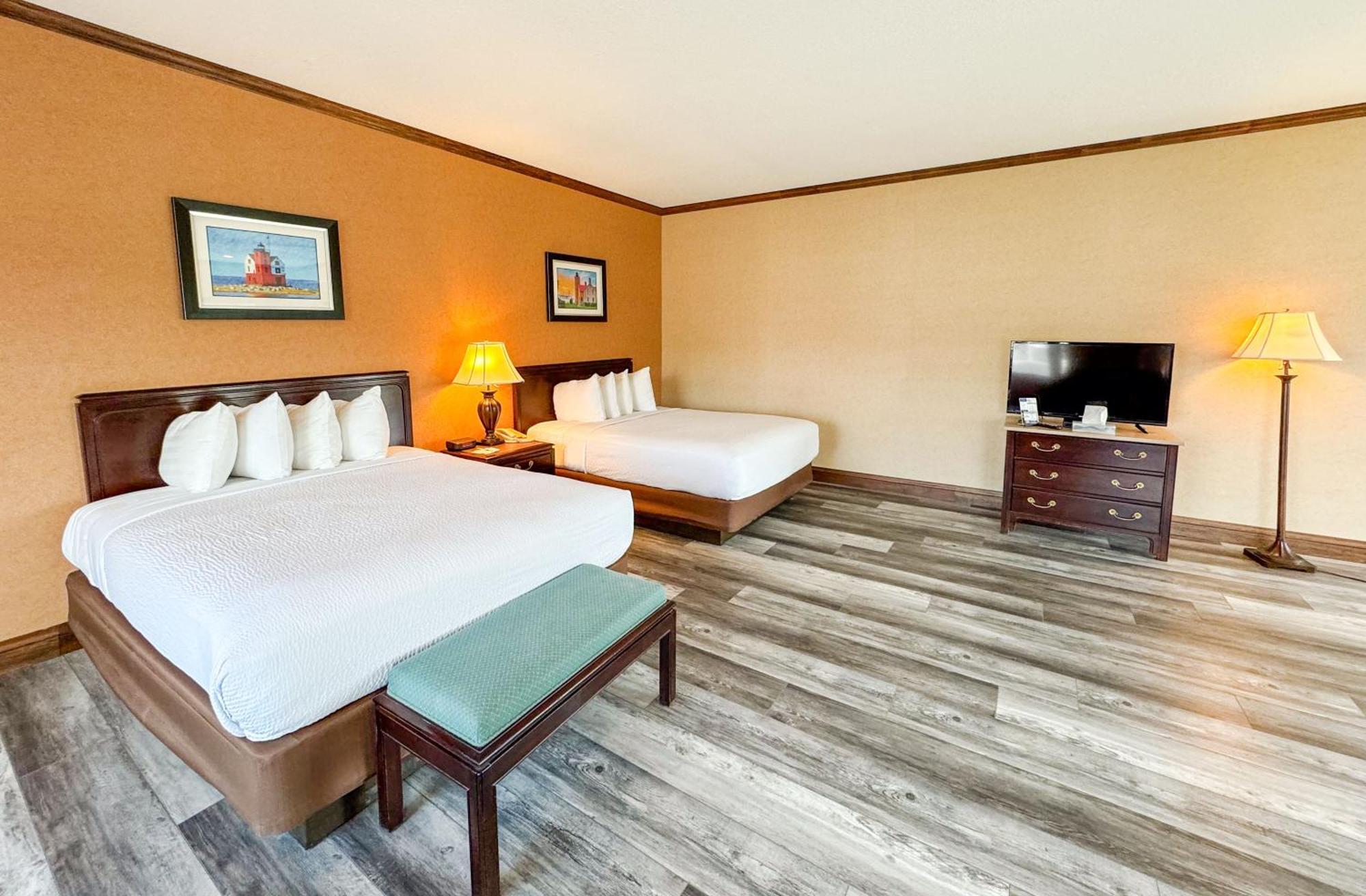 Days Inn By Wyndham Mackinaw City - Lakeview Kültér fotó