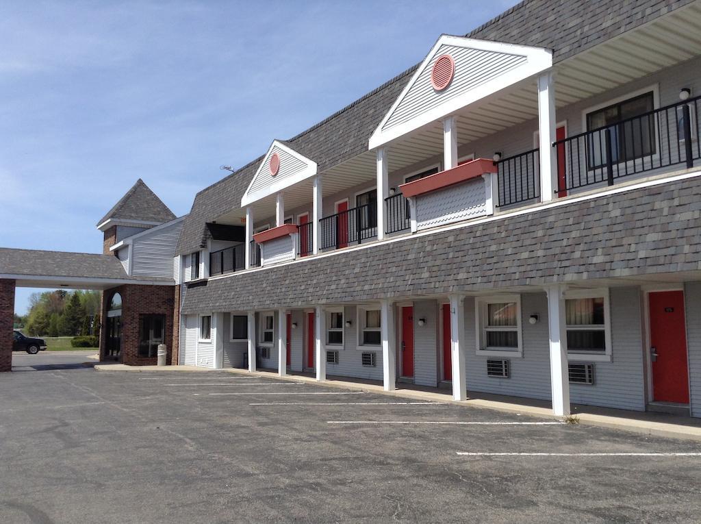 Days Inn By Wyndham Mackinaw City - Lakeview Kültér fotó