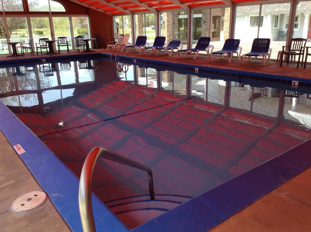 Days Inn By Wyndham Mackinaw City - Lakeview Kültér fotó